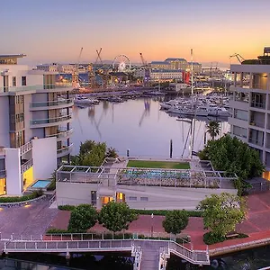 Waterfront Village Appartement